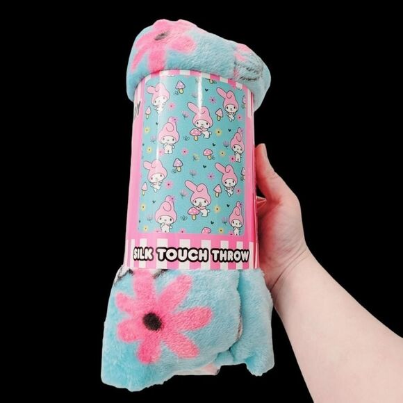 Brand New Sanrio Melody Throw Blanket - Picture 3 of 6